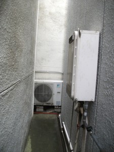 取替前　給湯専用器